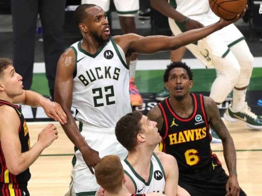 Vetëm një fitore larg finales së madhe, Milwaukee fiton ndeshjen e tretë ndaj Hawks