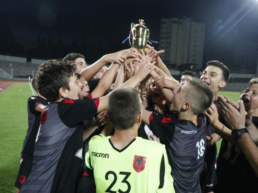 Korça, fituese e grupmoshës U-14