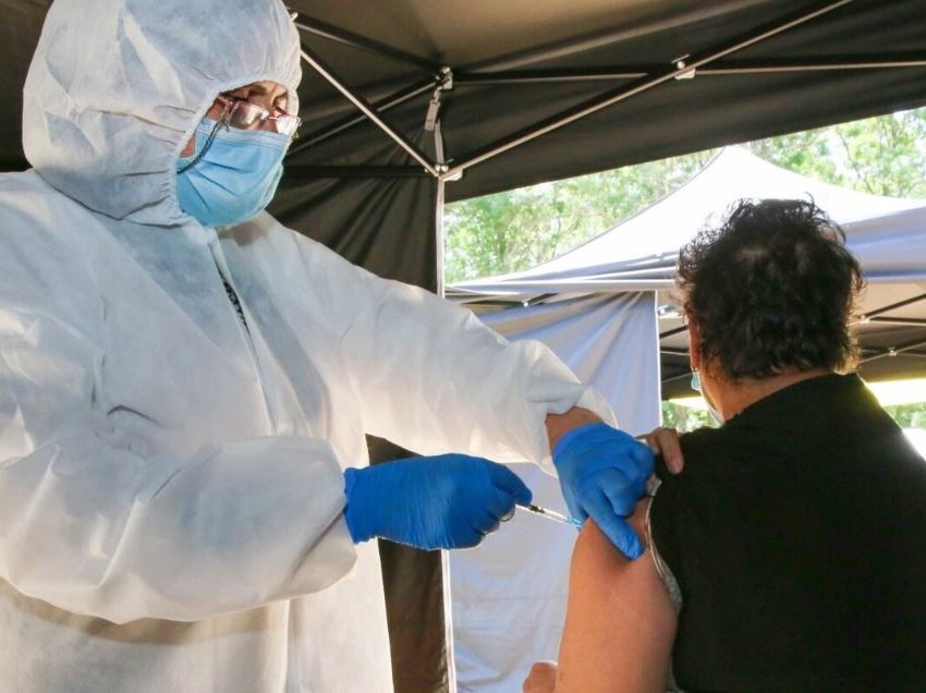 Bullgaria do të ofrojë stimuj për qytetarët që vaksinohen kundër COVID-19