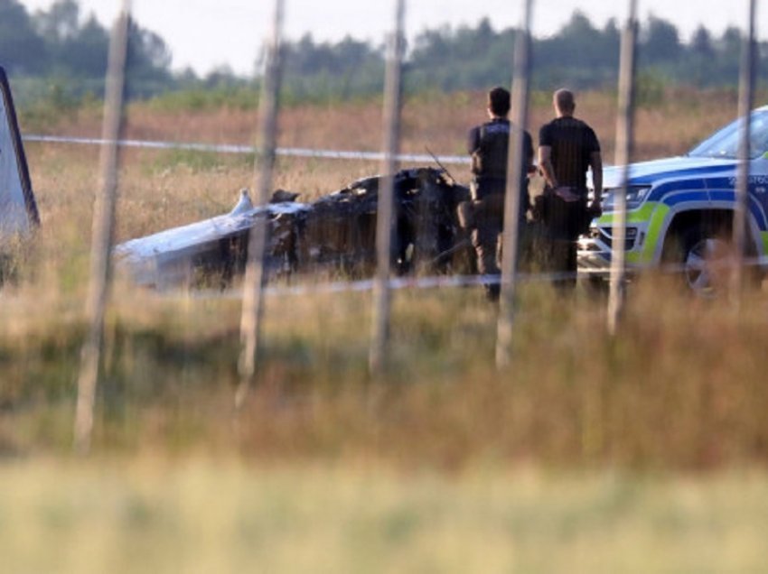 Vetëm një i mbijetuar nga rrëzimi i aeroplanit në Suedi