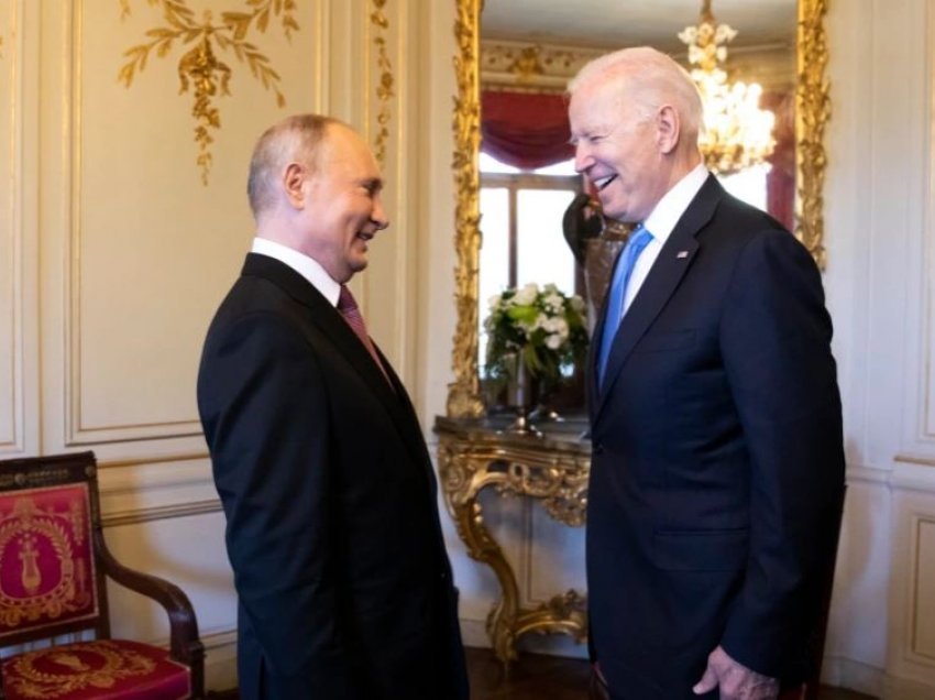 Biden telefonon Putinin, i kërkon që Rusia të godasë ...