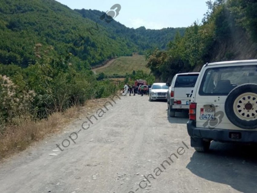 Aksidenti në Gramsh ku humbi jetën 30-vjeçari, shihni ku ka përfunduar autobusi