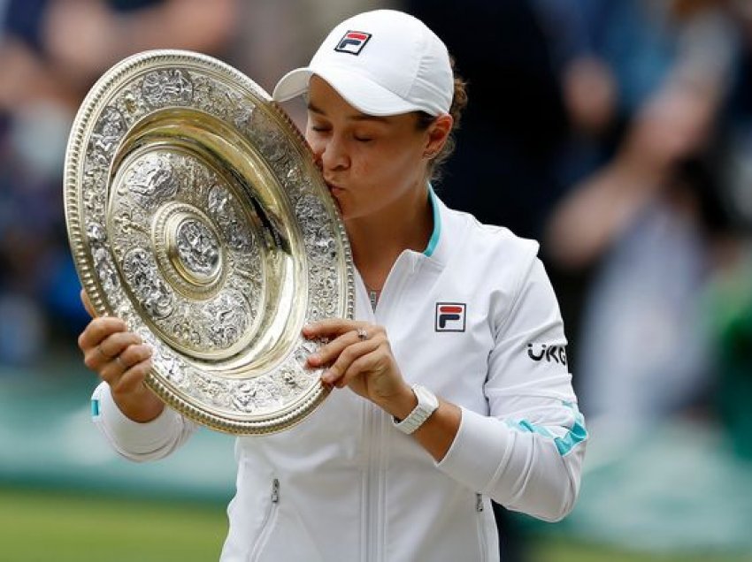 Barty triumfon në Wimbledon!