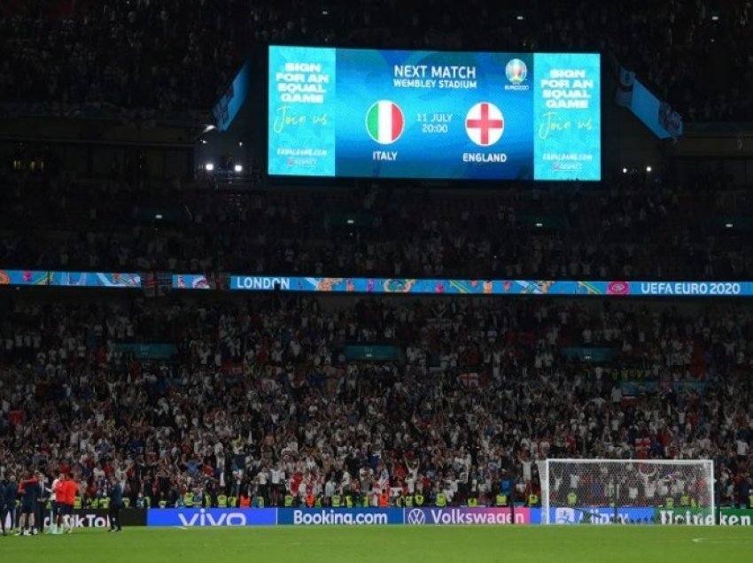 Rreth 60,000 mijë tifozë do të jenë në stadiumin “Wembley” 