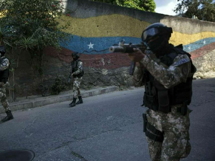 26 të vdekur nga përleshja mes policisë e bandave kriminale 