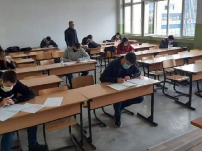 Pa pagesë pritet të jetë viti i ri akademik për studentët