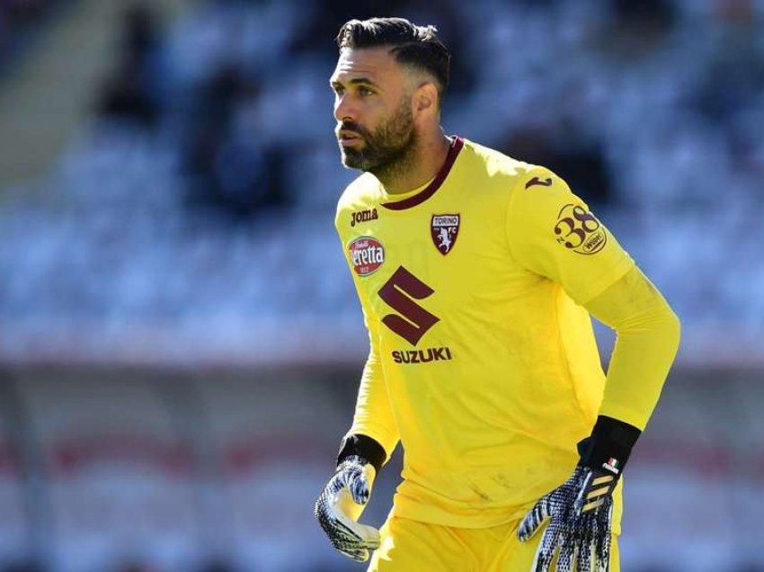 Salvatore Sirigu do të largohet nga Torino