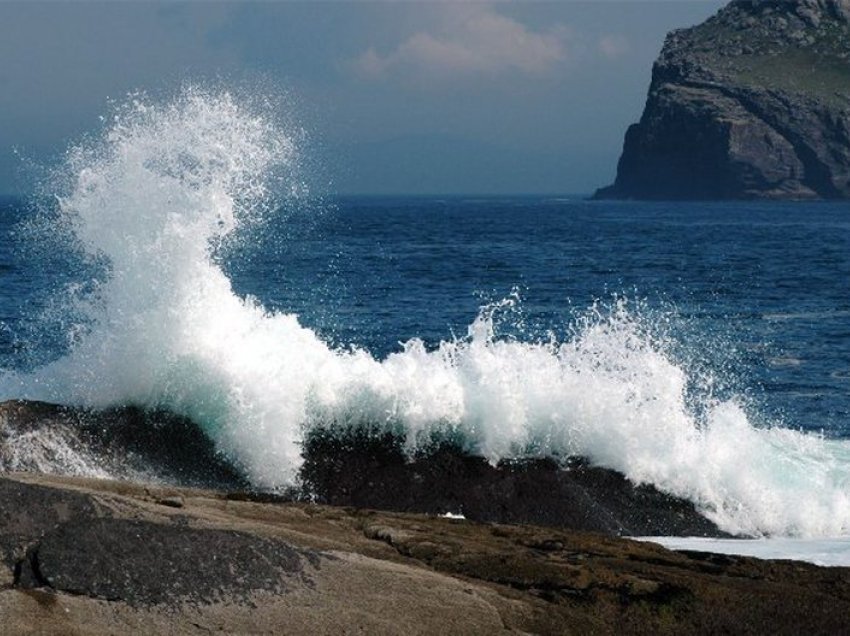 Kapiteneria në Sarandë ngre alarmin, paralajmëron anijet dhe varkat turistike