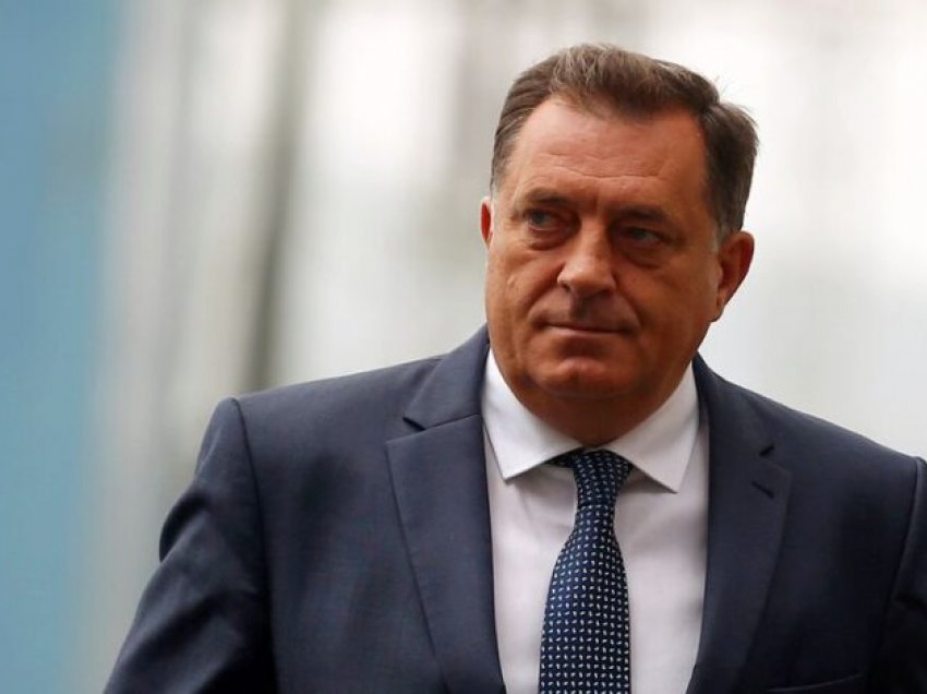 Tensionohet edhe më shumë situata në Bosnje, Dodik thotë se “është i gatshëm të japë dorëheqje