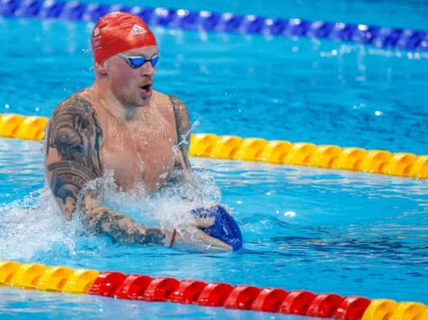 Adam Peaty thyen rekordin