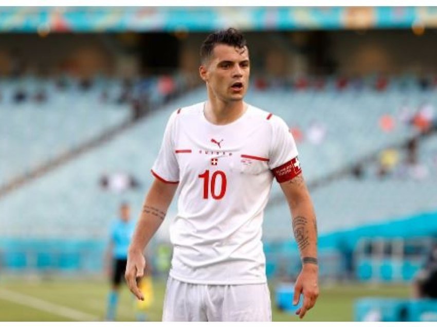 Xhaka tërbon Romën