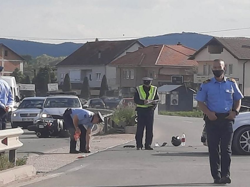 Vetura godet motoçiklistin në Podujevë, i shkakton lëndime trupore