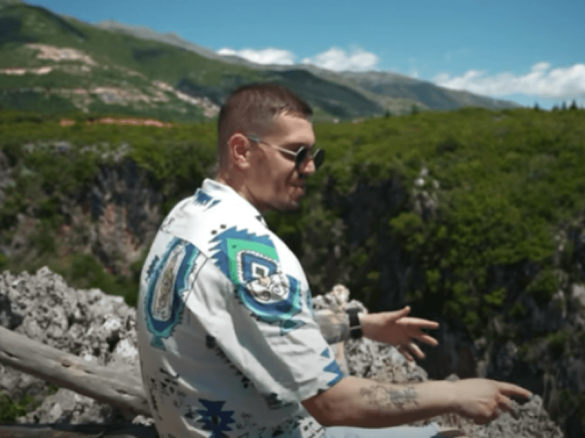 Noizy dhe Elgit Doda arrijnë sukses me këngën e tyre “Ti ti”