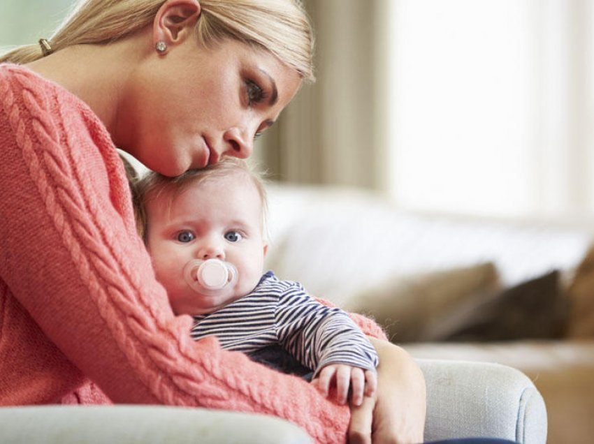 Depresioni postpartum, zbulohet medikamenti; është i shpejtë dhe efikas