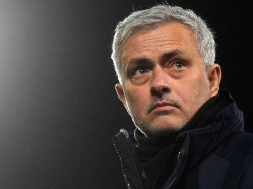 Jose Mourinho kritikon Bruno Fernandesin