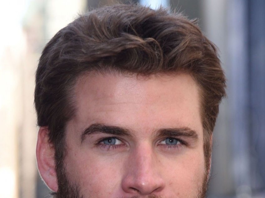 Liam Hemsworth konfirmon romancën me Gabriella Brooks në një ngjarje bamirësie në Sidnej