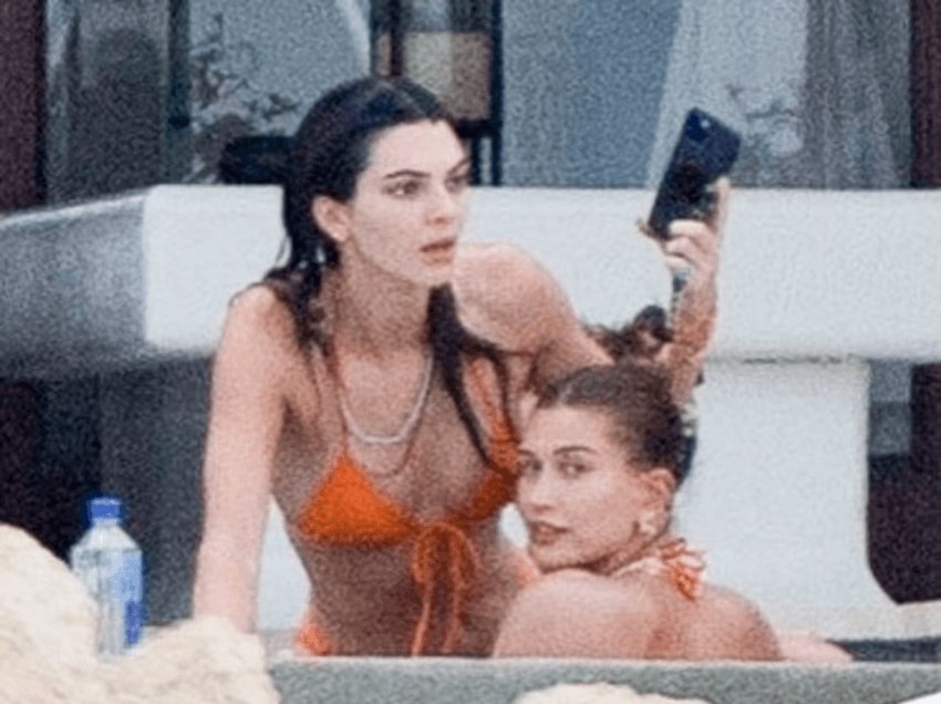 Kendall dhe Hailey bashkë në pushime