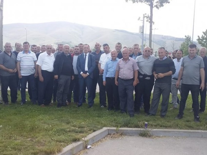 Grevë urie dhe protesta në afërsi të Prishtinës