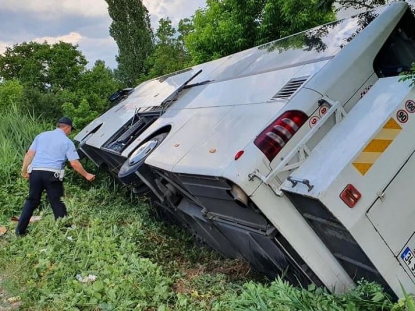 MPB: 3 të lënduarit në aksidentin e autobusit