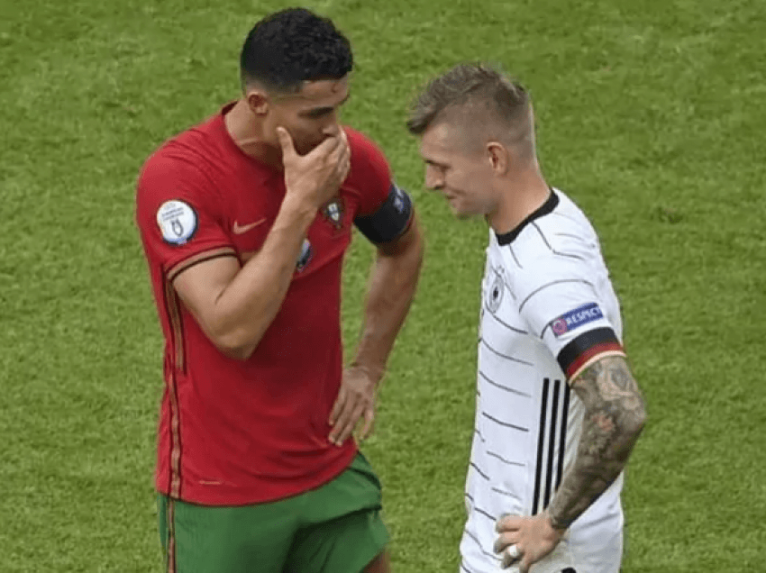 Kroos zbulon bisedën me Ronaldon