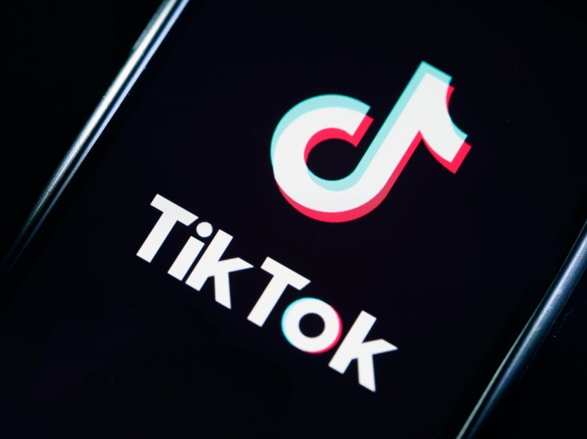 Moderatorja padit TIKTOK për traumën e shkaktuar nga videot