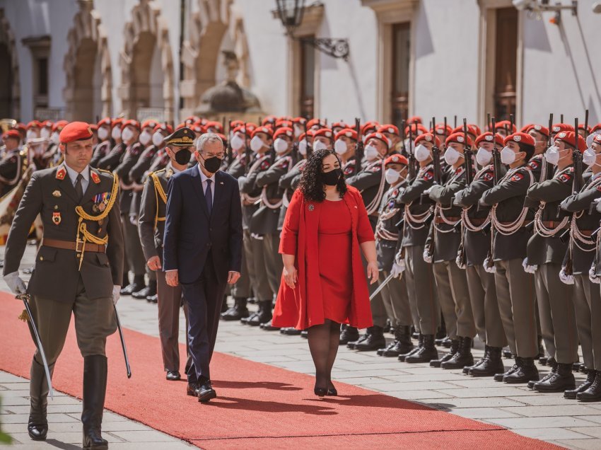 Serbisë iu bë e qartë/Nga çfarë nuk duhet të heqin dorë kryeministri Kurti dhe presidentja Osmani