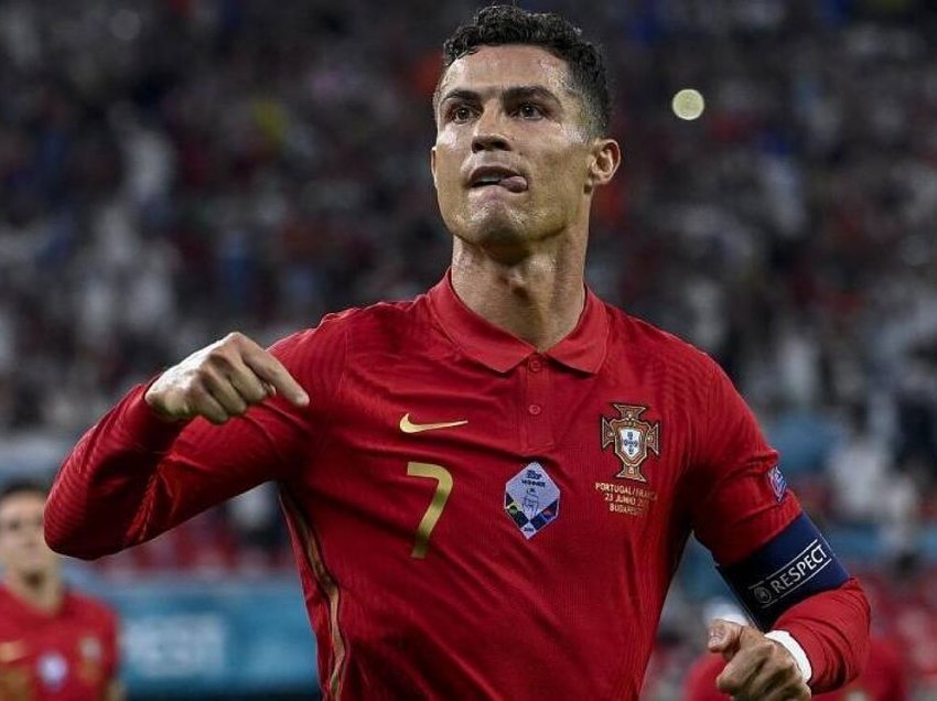 Ferdinand tregon mesazhin që vjen nga Ronaldo i acaruar