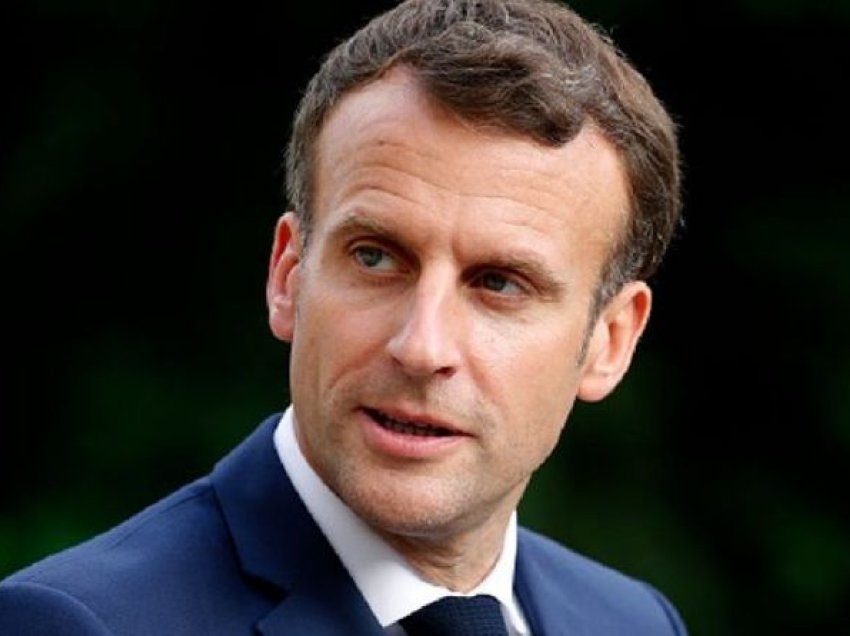 Macron: Vaksinat shpëtojnë jetë, COVID-19 vret