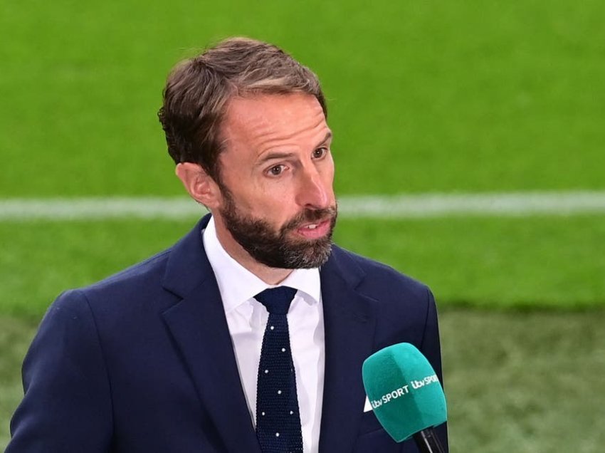 Southgate do ti ofrohet kontratë e re me “Tre Luanët”