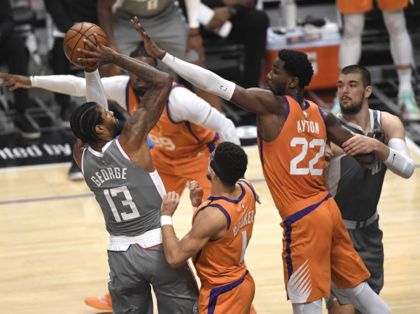 Suns fitojnë ndaj Clippers, një fitore larg finales së madhe