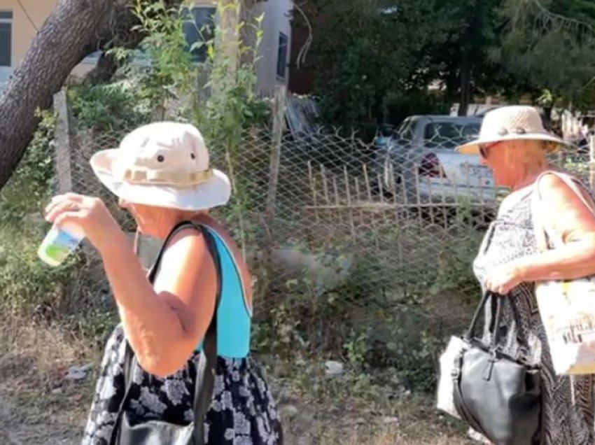 Masakra në Velipojë/ Shikoni çfarë bëjnë pushuesit në hotelin ku u vranë 4 persona