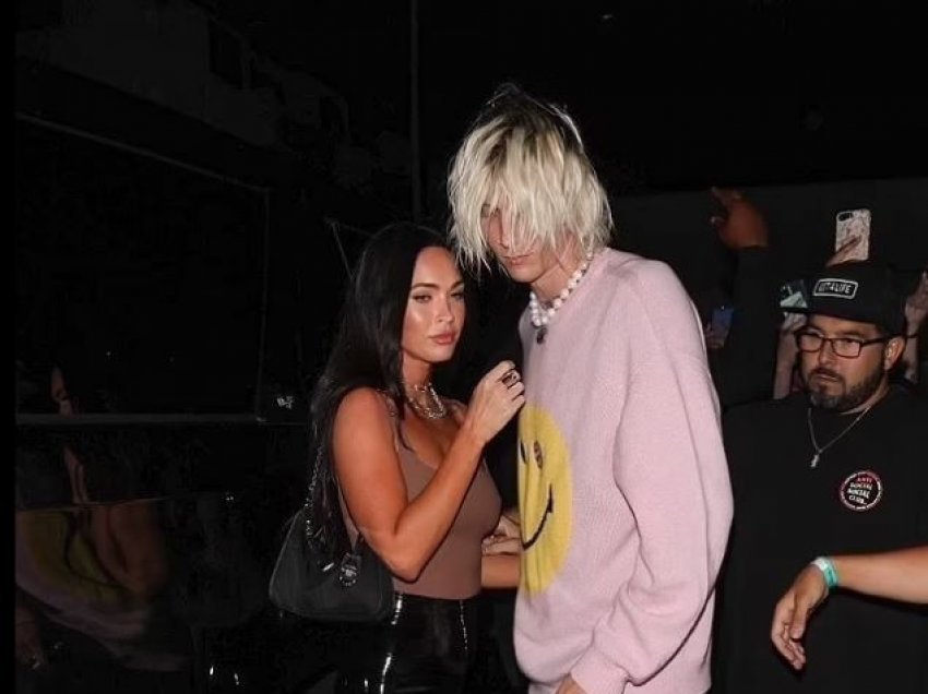 Megan Fox dhe Machine Gun Kelly u panë ndërsa largoheshin nga koncerti i Yungblud