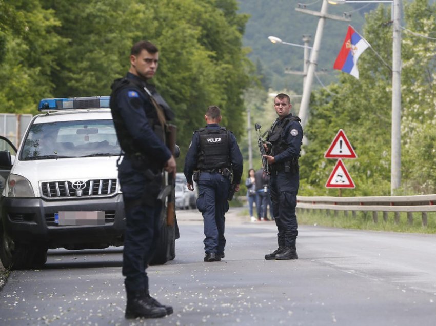 Serbët ankohen se policia e armatosur ka bllokuar rrugët dhe nuk lejon vizitat në Gazimestan