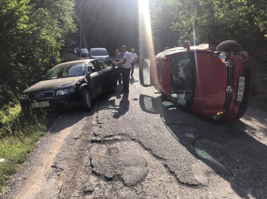 Rrokulliset një veturë në Rugovë 