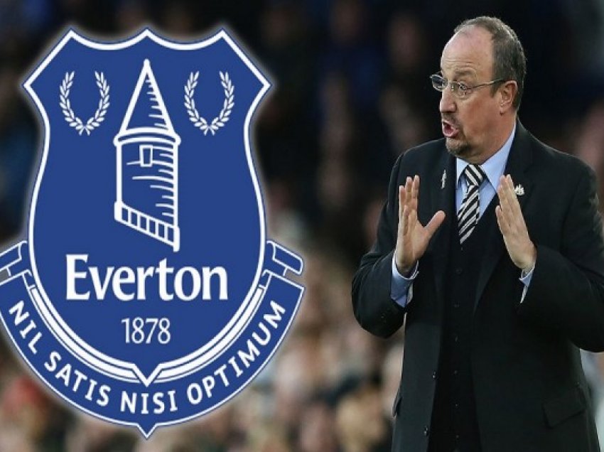 ​Benitez merr Evertonin