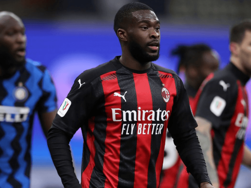 Milan përgatit ofertën për Tomorin