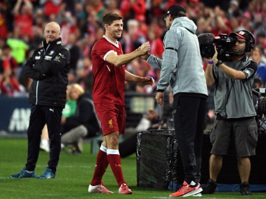 ​Gerrard flet rreth spekulimeve për zëvendësimin e Klopp