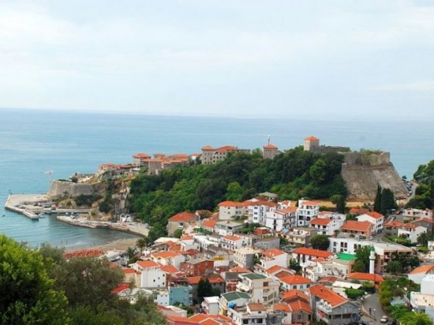 Thirrja e Hajdinagës për turistët, shkoni në Shqipëri, por mos e harroni Ulqinin