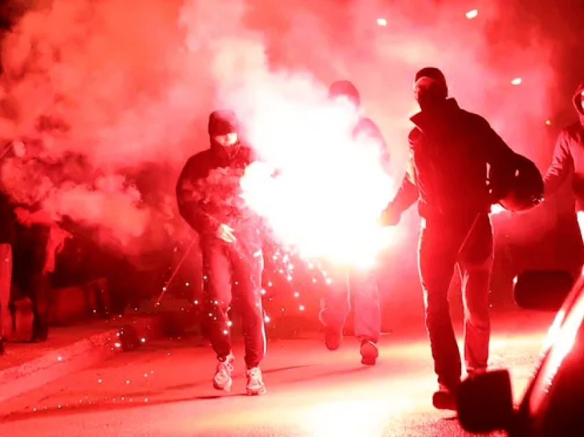 Kryeministri grek, apel për paqe pas dhunës në protestat kundër brutalitetit të policisë 