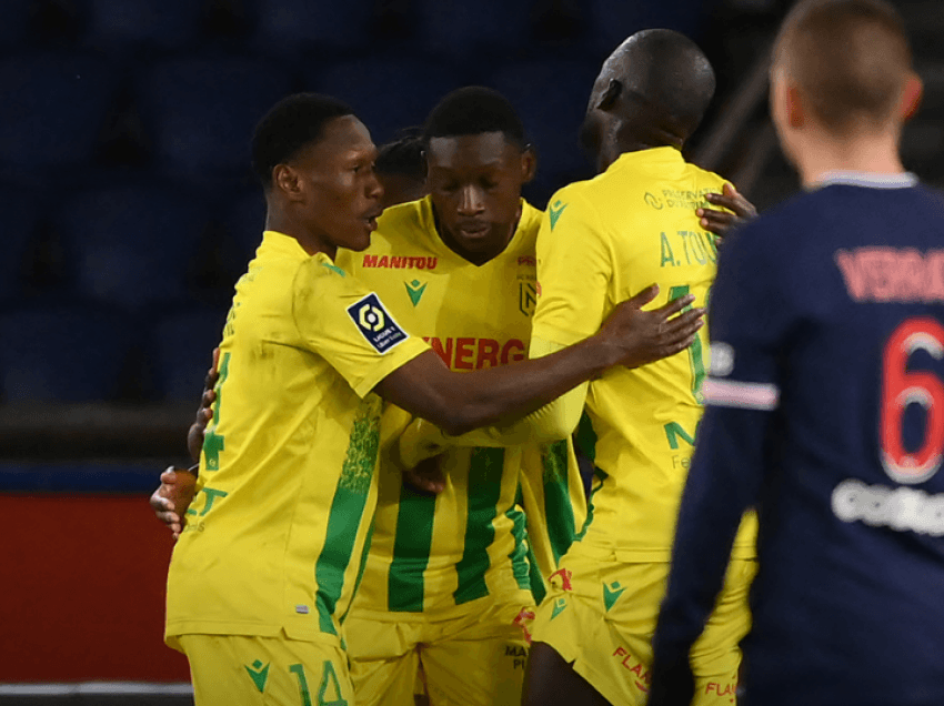 Befasia e mbrëmjes, Nantes me përmbysje mposht PSG-në