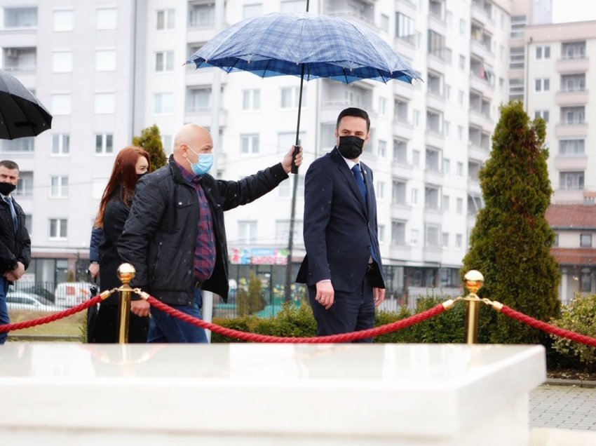 Abdixhiku u çon një porosi Kurtit dhe Osmanit për çështjen e Presidentit