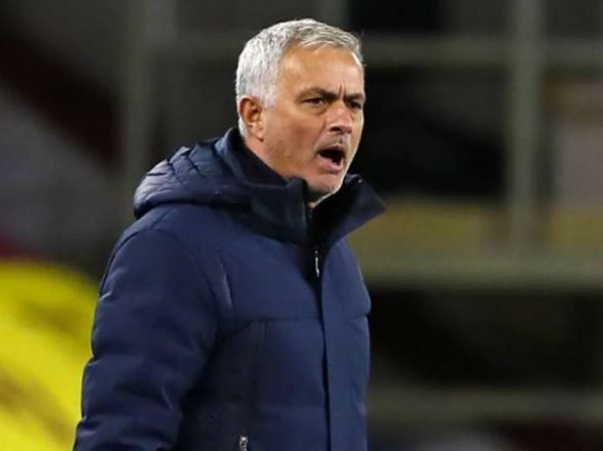 Mourinho shpërthen pas humbjes duke akuzuar gjyqtarin: Ajo ishte një penallti vetëm për një tifoz të Arsenalit