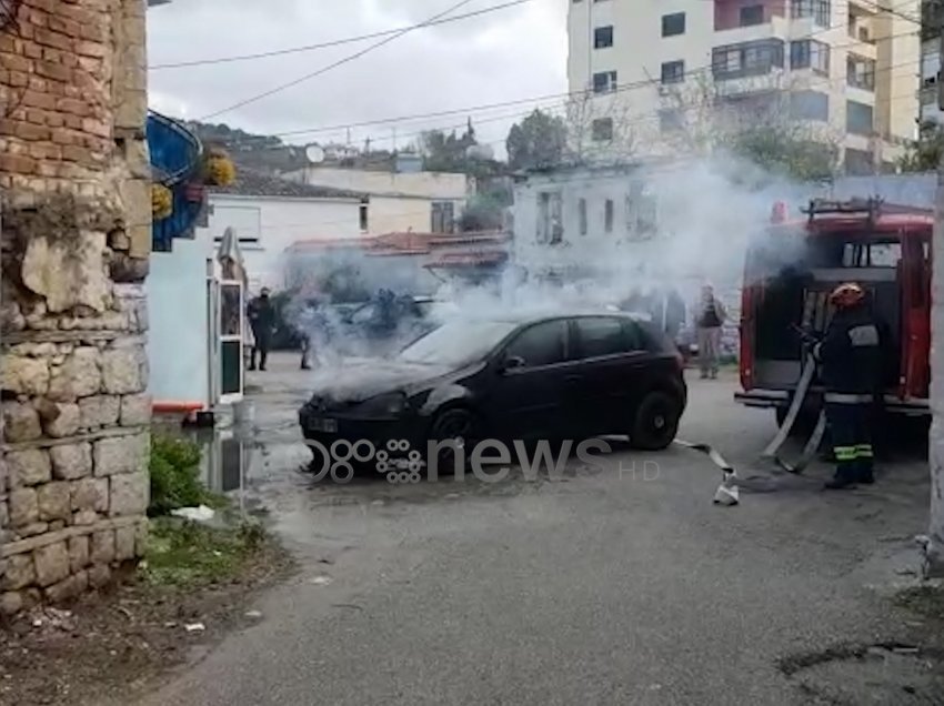 Makina në Vlorë përfshihet nga zjarri, në pronësi të një gruaje, ja dyshimet e para