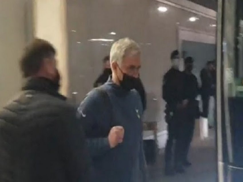 ​Mourinho “zbarkon” në Zagreb