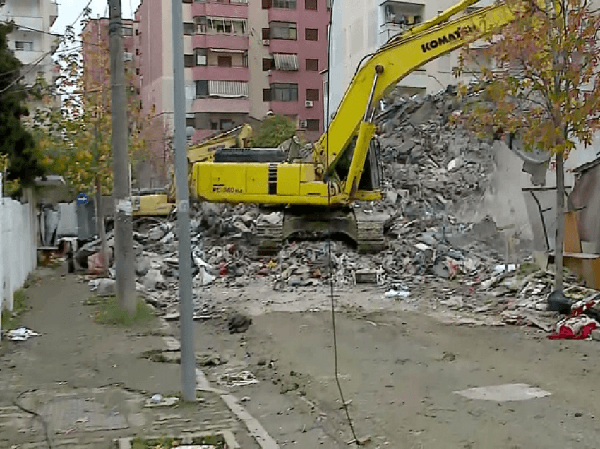 “Duam pallatin atje ku ishte”/ Durrës, bashkia kërkon të ndërtojë një memorial