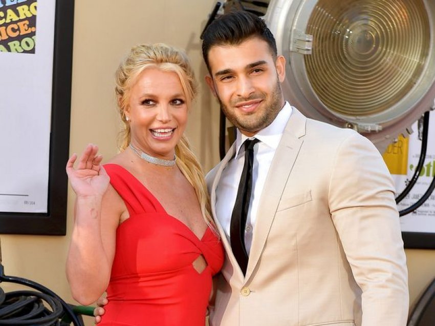 Britney Spears dëshiron të nisë një jetë të re në Hawaii me të dashurin e saj, Sam Asghari