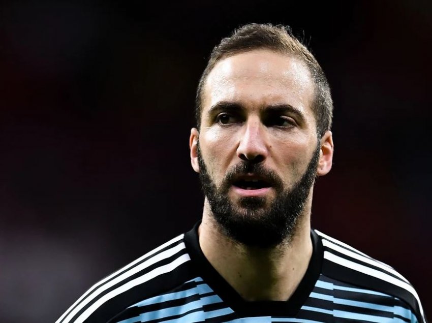 Higuain: Atje nuk kthehem më. Numri 9 i ardhshëm i Albicelste-s do të jetë…