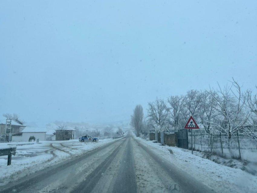 Përmbysen dy kamionë në Kukës, ja dyshimet e para për ngjarjen