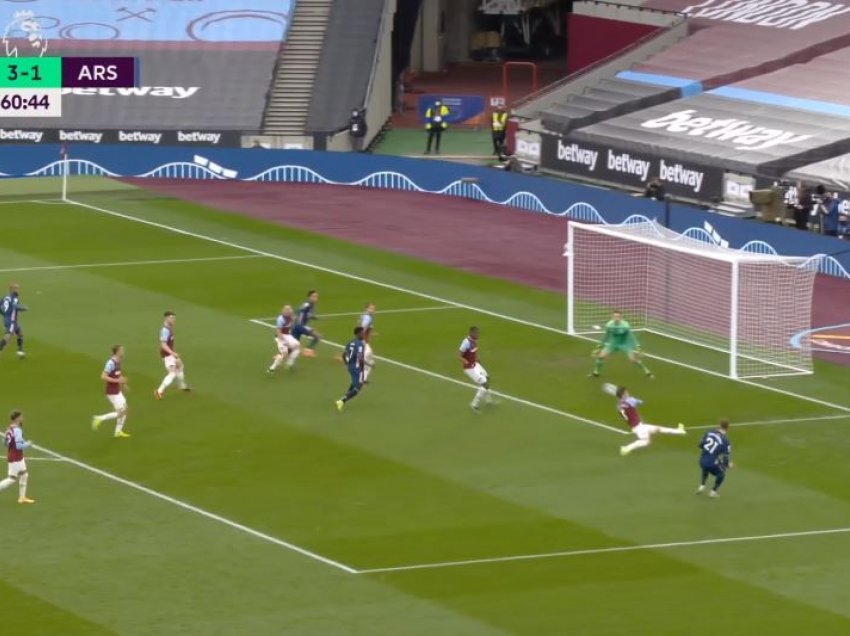 Autogol në ndeshjen West Ham – Arsenal