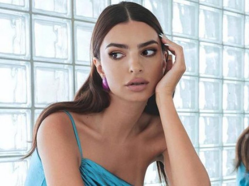 Emily Ratajkowski tregon barkun e sheshtë vetëm disa ditë pasi u bë nënë